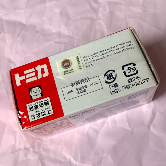 TAKARA TOMY FIAT 500e 1/59 - Picture 3 of 4